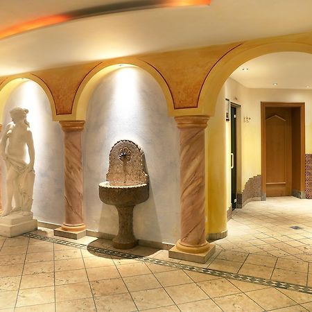 Hotel Maria Theresia Силандро Экстерьер фото