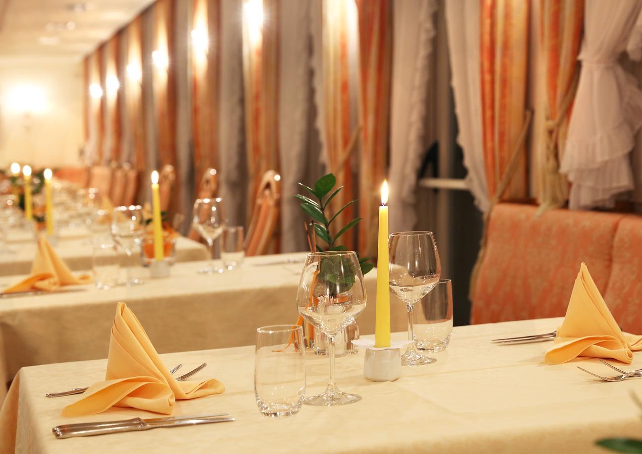 Hotel Maria Theresia Силандро Экстерьер фото