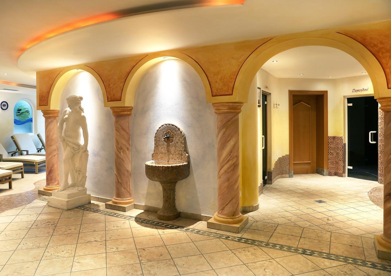 Hotel Maria Theresia Силандро Экстерьер фото