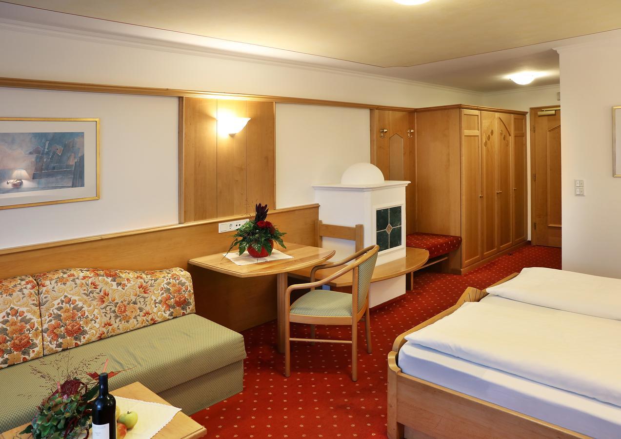Hotel Maria Theresia Силандро Экстерьер фото