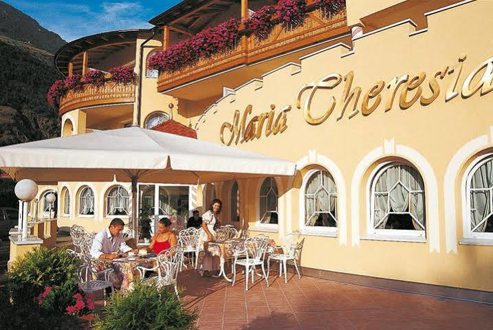 Hotel Maria Theresia Силандро Экстерьер фото